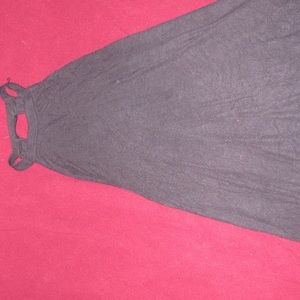 Black sleeveless shirt